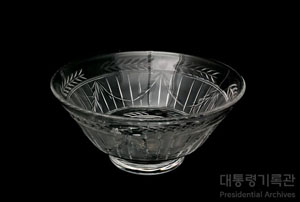 크리스털 볼[Bowl] 이미지