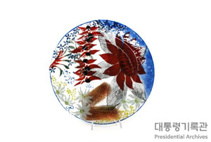 호주 야생화 문양 에나멜 유리 접시Rose Burke 作 이미지