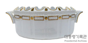 덴마크 아말리엔보르 성 모양 도자기 이미지