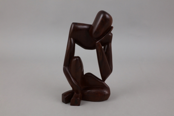 `생각하는 현자` 목공예품 이미지